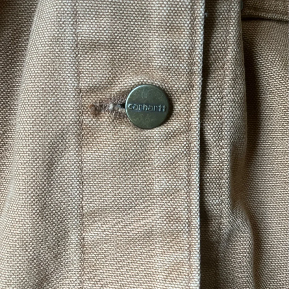 NWT Carhartt Canvas Iowa Hawkeyes Barn Jacket Small - Picture 7 of 10